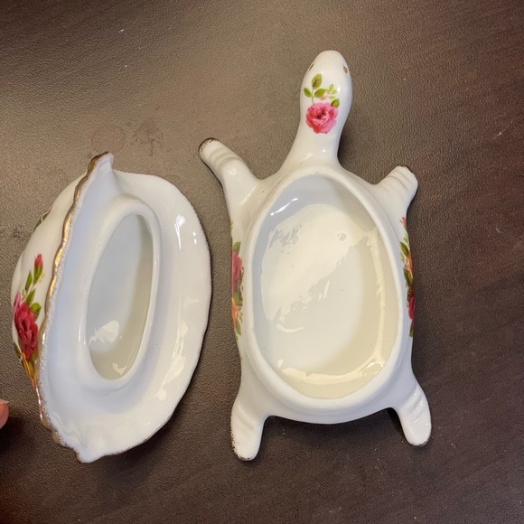 Cottage Rose Fine Bone China Tortoise Turtle Candle ~ Ring Trinket Box NOS - Picture 8 of 8